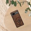 Etui Kwmobile do Google Pixel 7a, brązowo-niebieskie, drewno, KWM000019YK004C